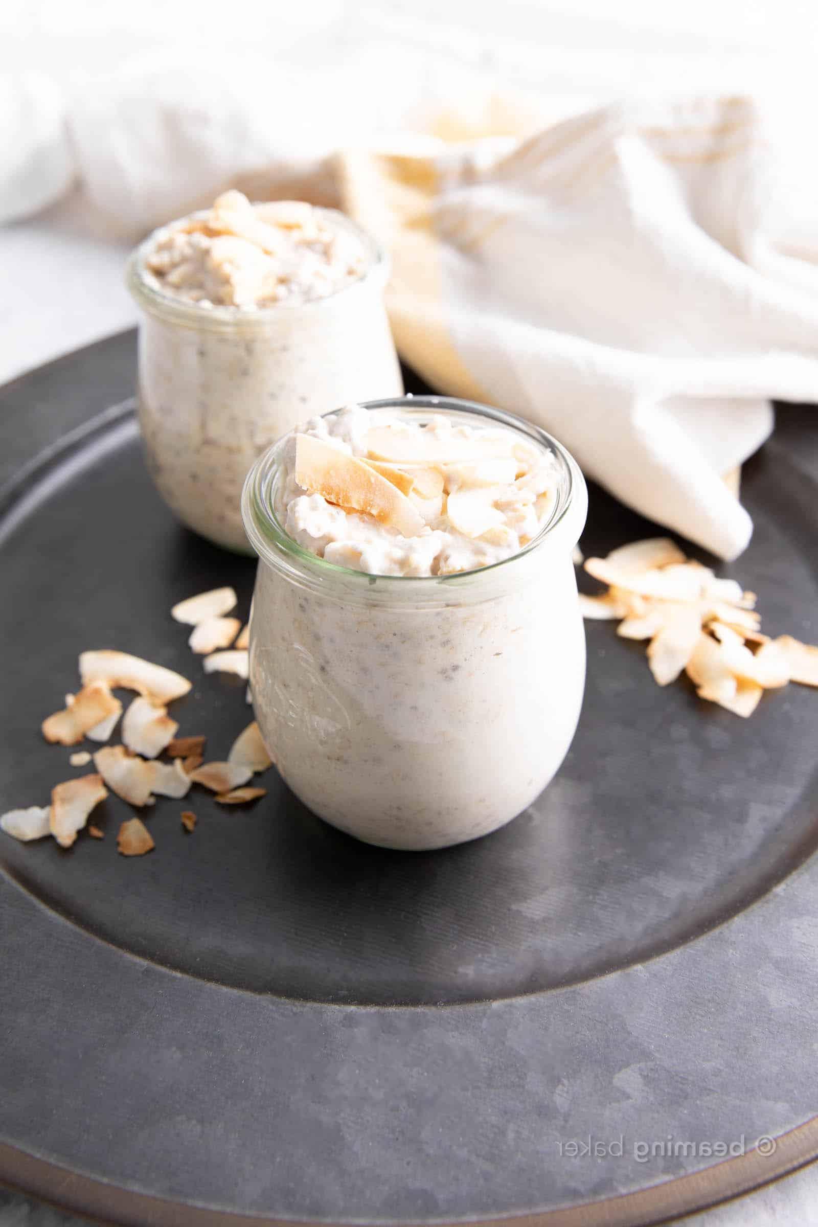 Fernansicht des Rezepts für Overnight Oats mit Kokoscreme