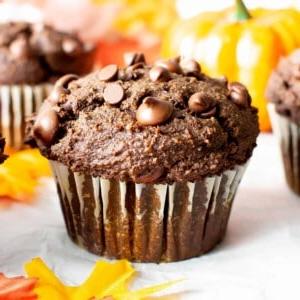 Rezept für glutenfreie Schoko-Kürbis-Muffins.